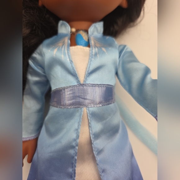 Disney Princess My Friend Moana Doll 14" Dressed In Frozen Clothes EUC - Picture 3 of 7